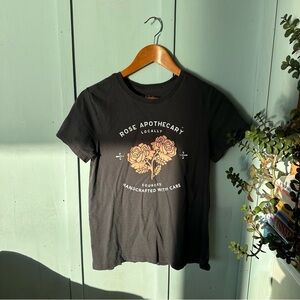 Schitt’s Creek Rose Apothecary Vintage Inspired T-Shirt